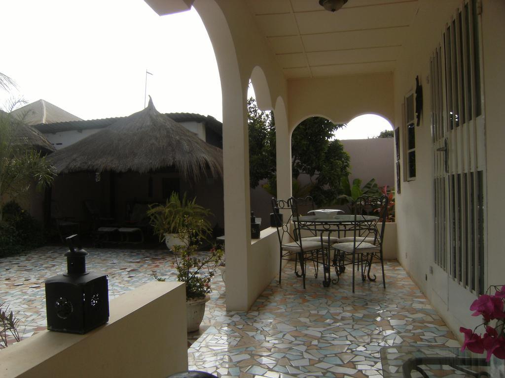 Mandinka Lodge Кололи Стая снимка