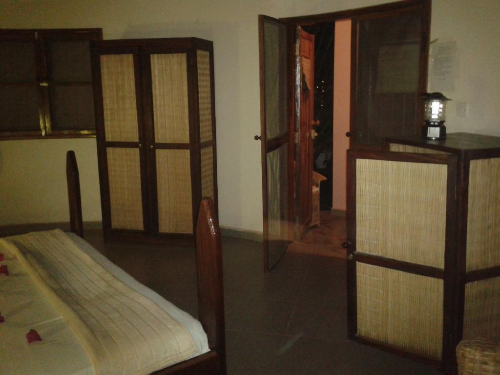 Mandinka Lodge Кололи Стая снимка