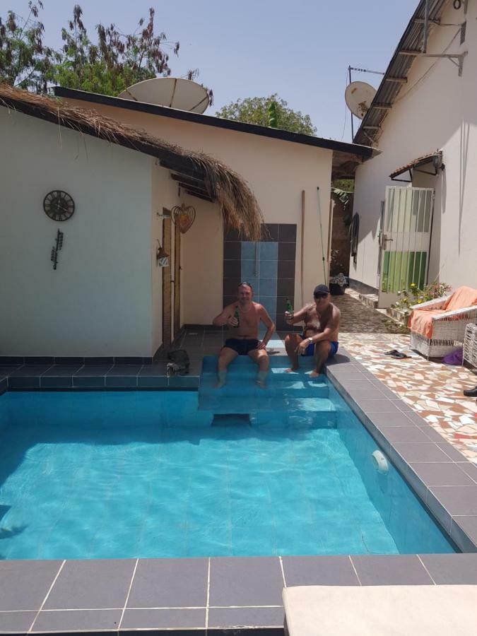 Mandinka Lodge Кололи Екстериор снимка