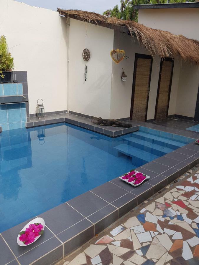 Mandinka Lodge Кололи Екстериор снимка